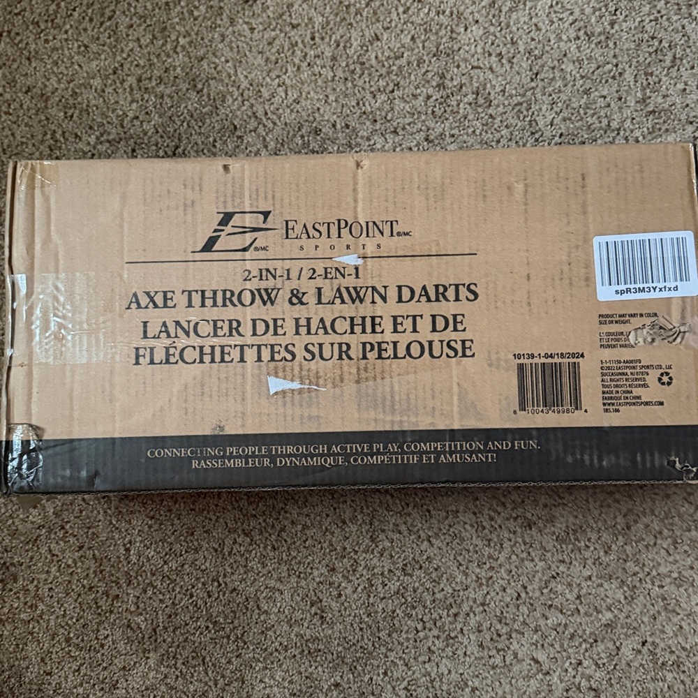 NIB/NWT Eastpoint Axe Throw & Lawn Dart Target Set - Picture 2 of 10